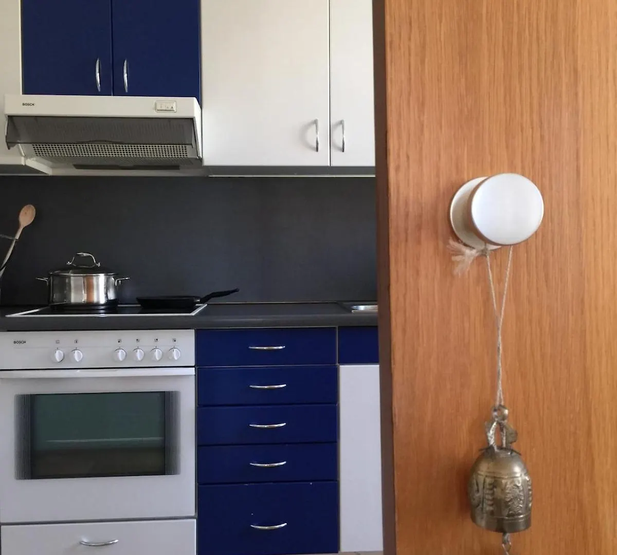 Live At Home In A Popular Large Prague Apartment